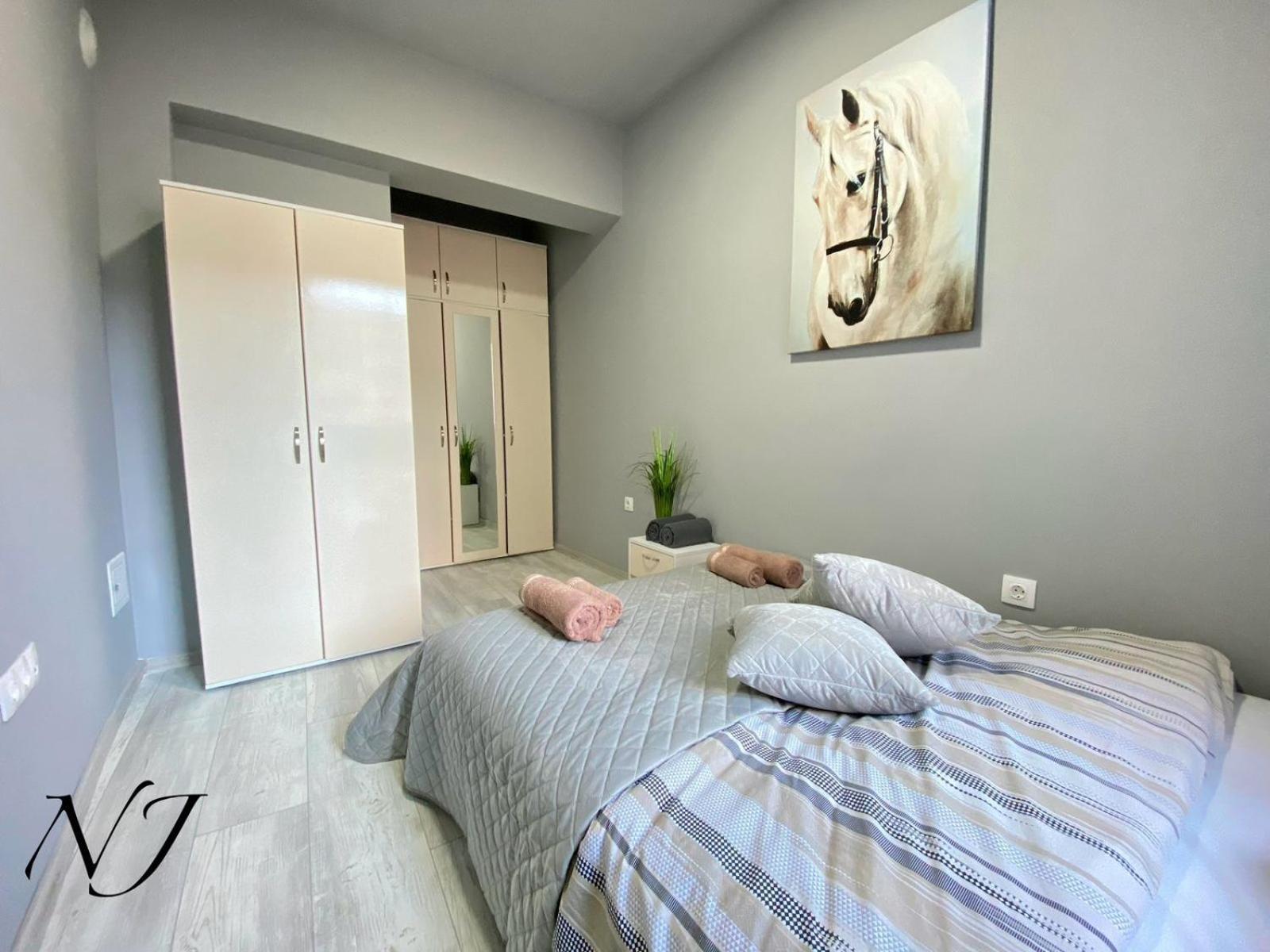 Nj Luxury Rooms And Suites Warna Exterior foto